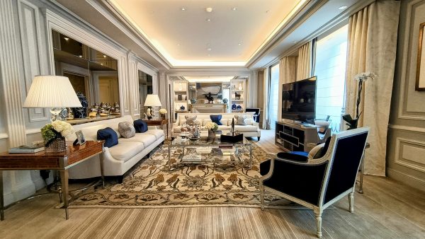 Four Seasons Hotel George V, Paris