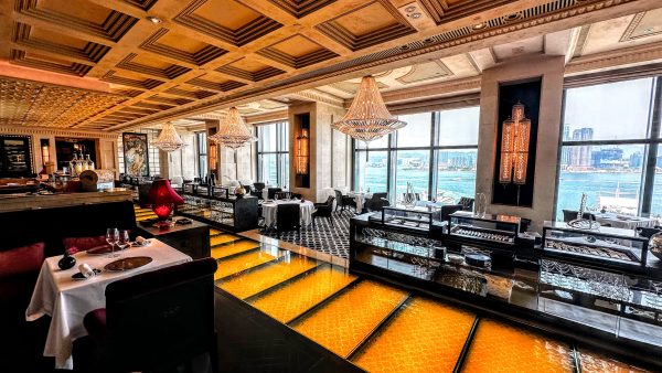 Four Seasons Hong Kong