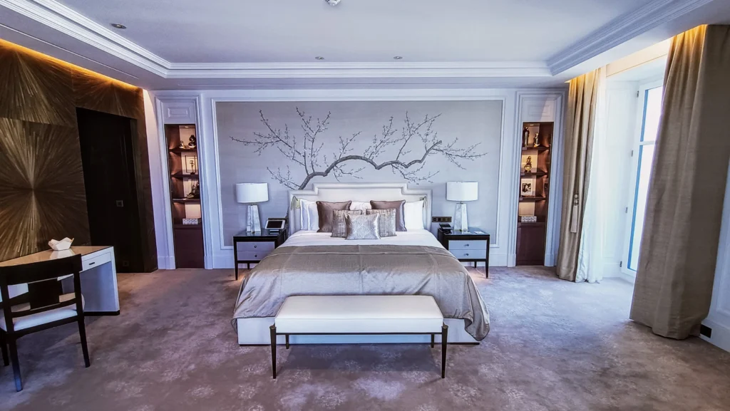The Woodward Geneva: Suite Royale #501